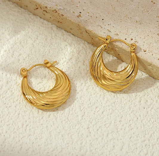 SS 81 Chunky Lined hoop Earrings - 18k stainless steel - Anti tarnish - Wholesale