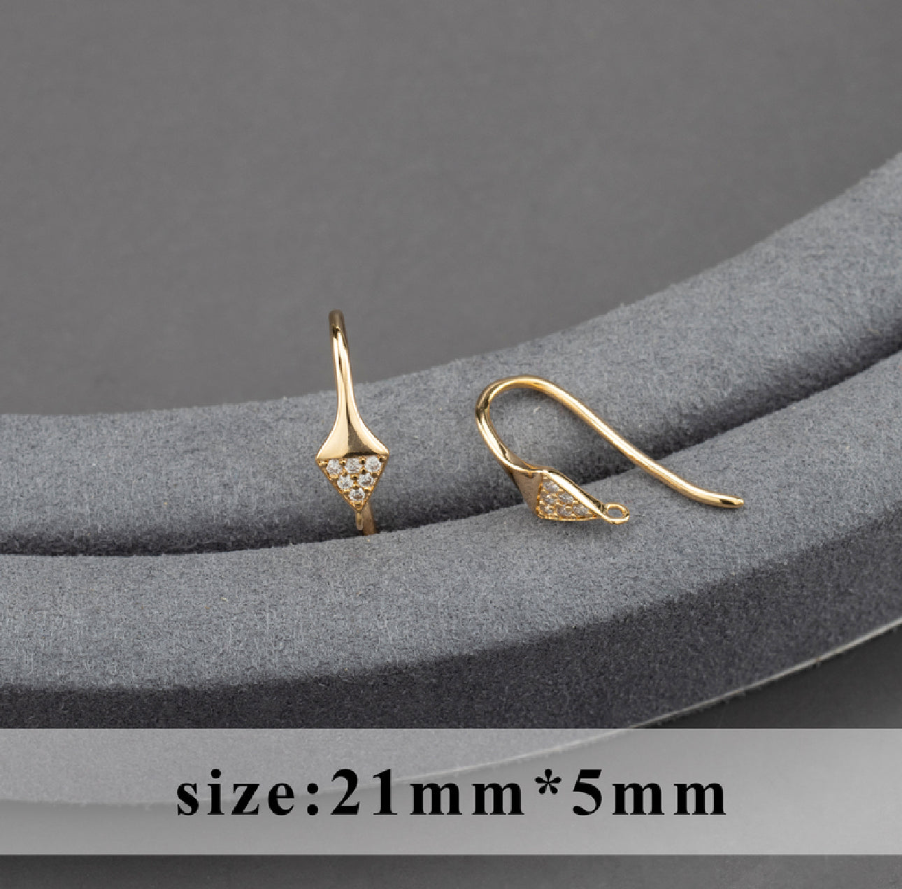 SS 1087 Zircon Hook 18k gold plated ( 2 pc ) Anti tarnish