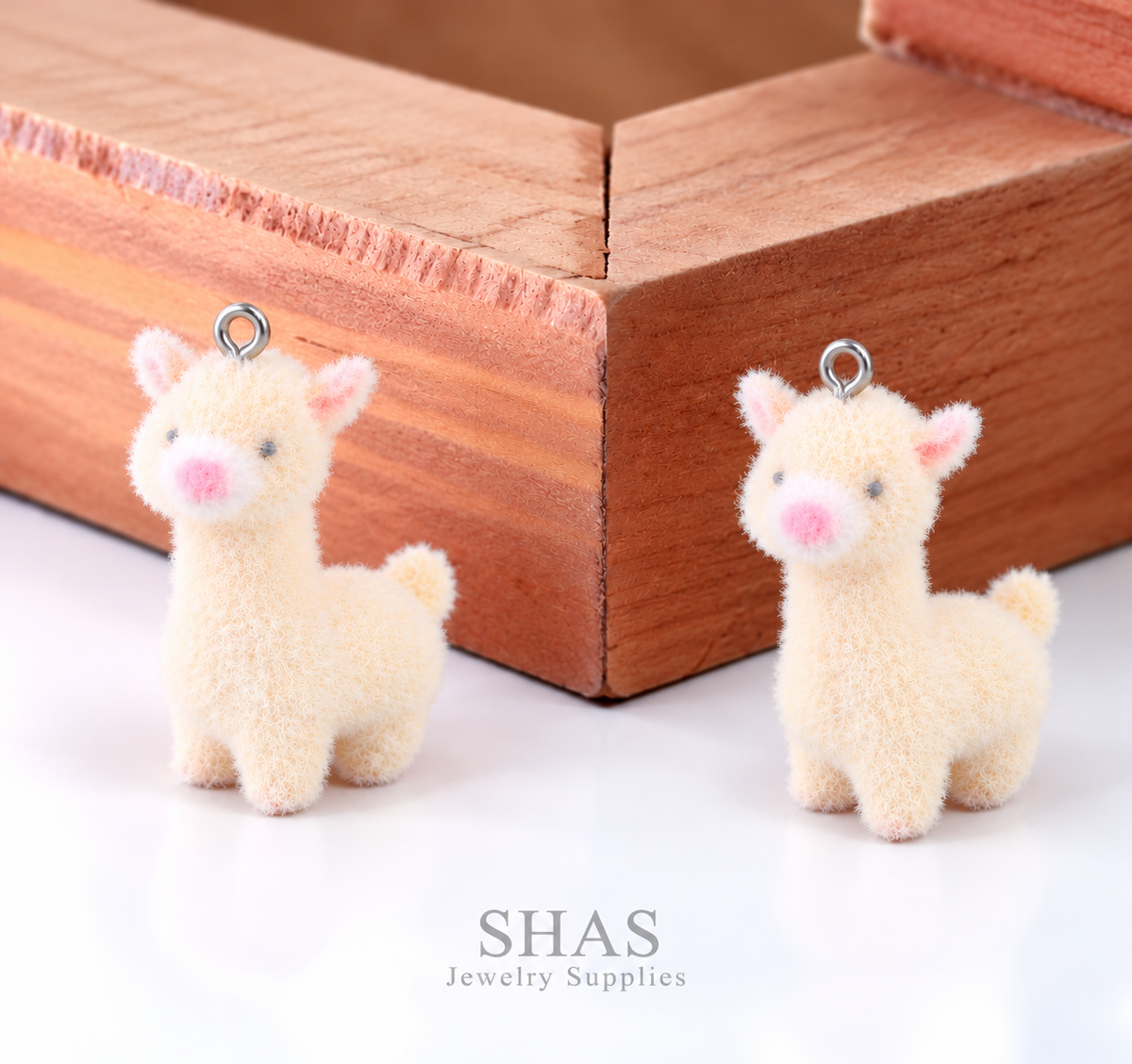RM14F Alpaca 3D Fur Flocking Resin Charm ( 1 pc )
