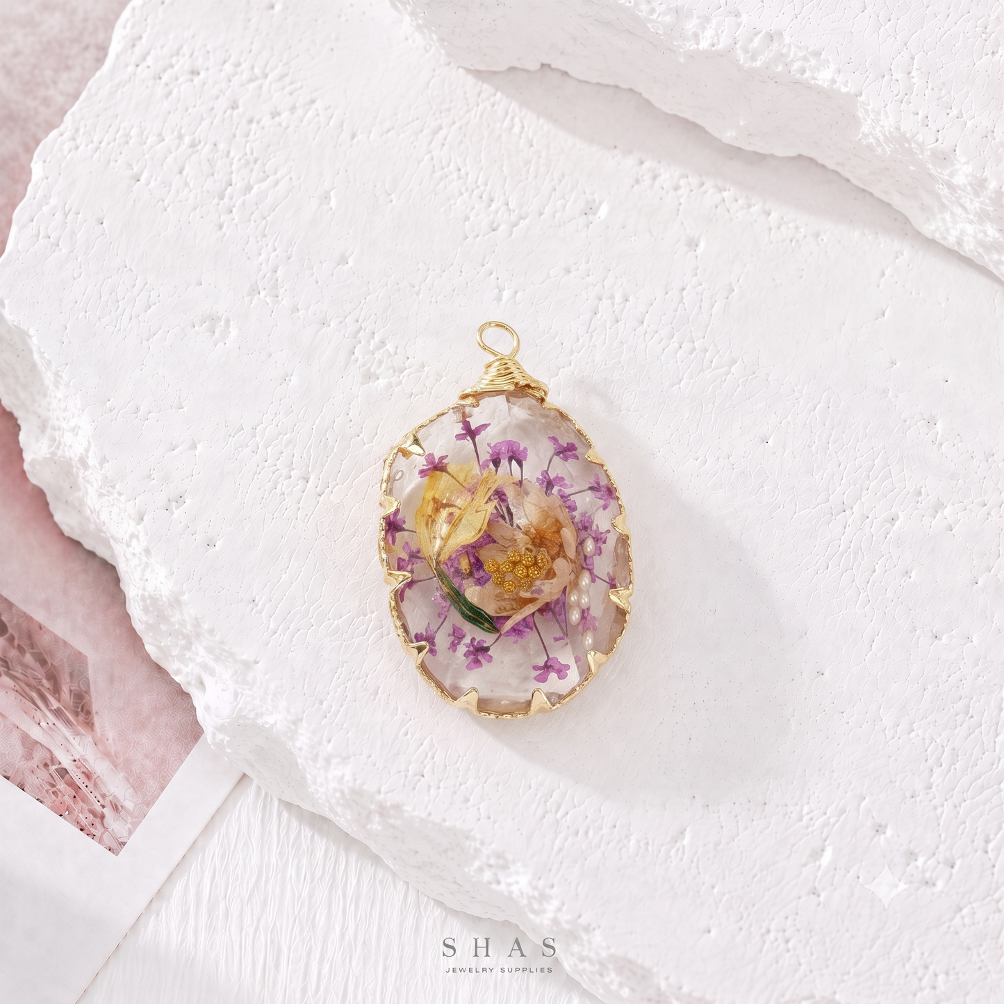 RFC02P Purple White Resin Flower Pendant Charm ( 1 pc )