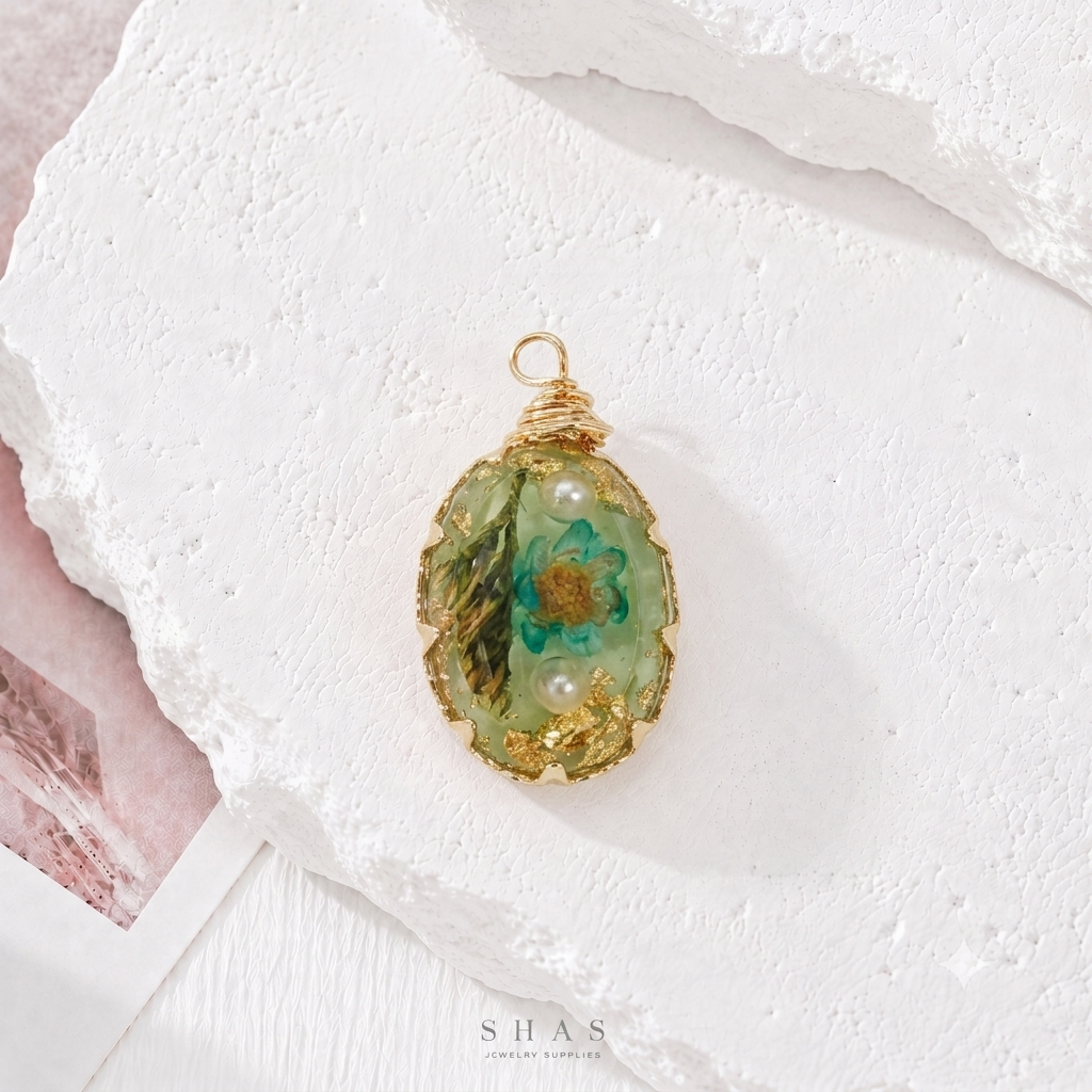 RFC02U Green Oval Resin Flower Pendant Charm ( 1 pc )