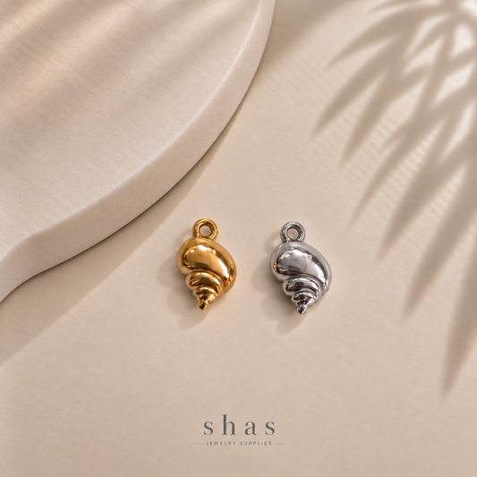 SC22Q Conch Seashell Charm ( 1 pc ) PVD Plated