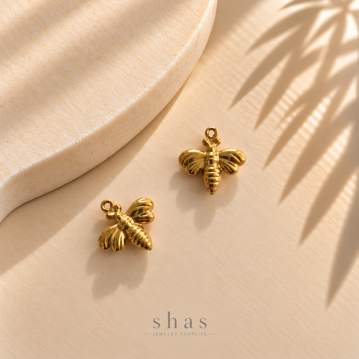 SC24D Bumblebee Charm 18K Gold ( 1 pc ) PVD Plated