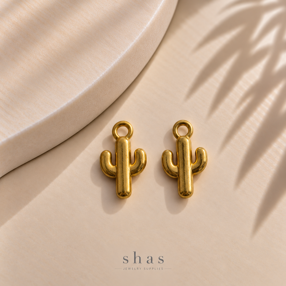 SC23R Cactus Charm 18K Gold ( 1 pc ) PVD Plated