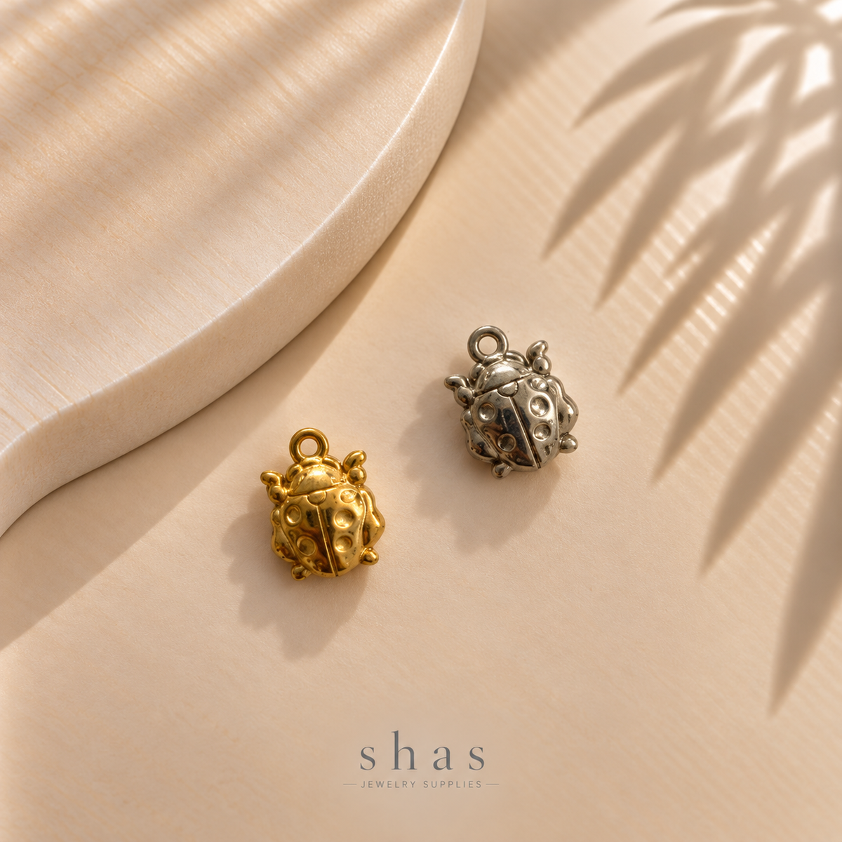 SC23W Ladybug Charm ( 1 pc ) PVD Plated