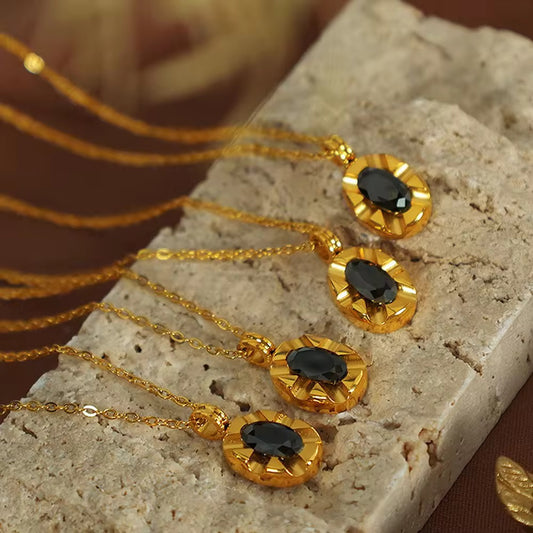 SJ 368 Black Stone Necklace - 18k gold PVD plated stainless steel - Anti tarnish
