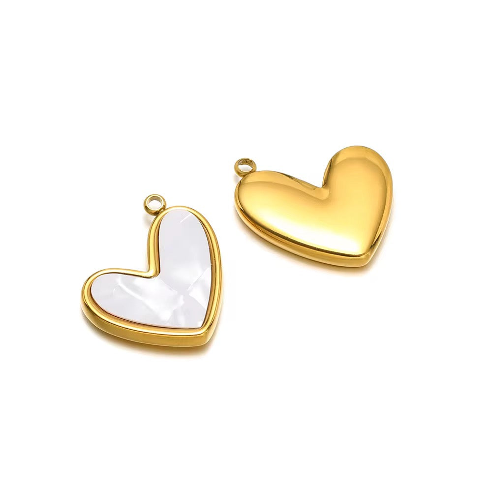 SS 2565 Heart shell charm 18k Gold plated stainless steel ( 1 piece ) Anti tarnish