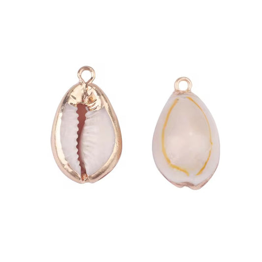 PS03 Cowrie shell 18k gold plated charm ( 1 pc ) - anti tarnish