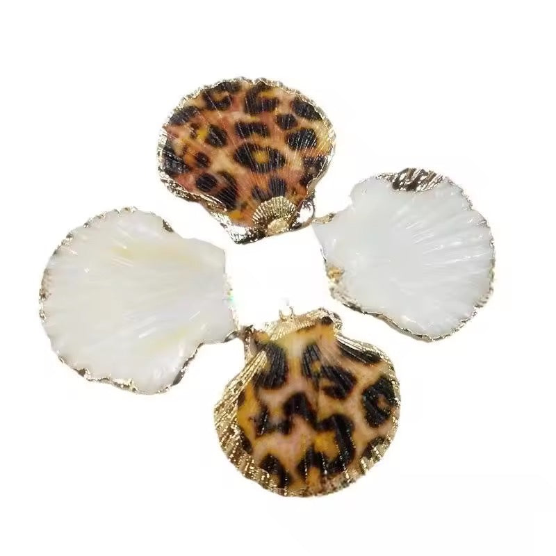 SC 01 Leopard print shell 18k gold plated charm ( 1 pc ) - anti tarnish