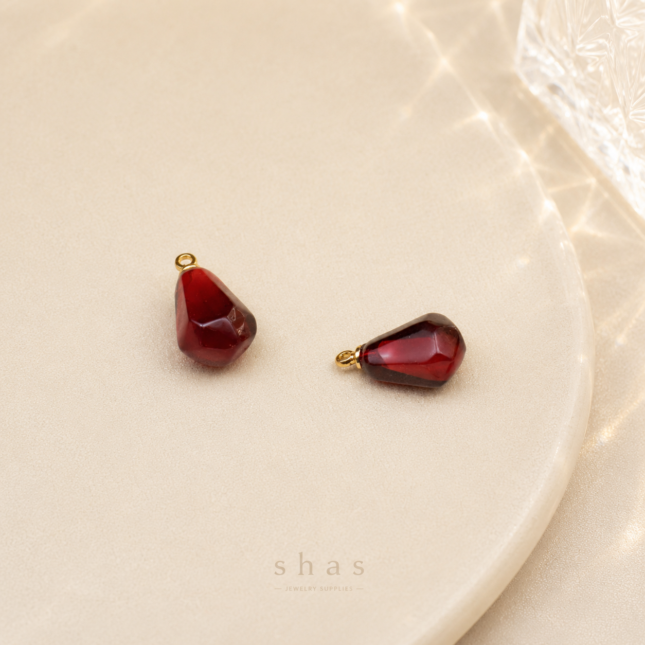 GPC15C pomegranate charm ( 1 pc ) Anti tarnish