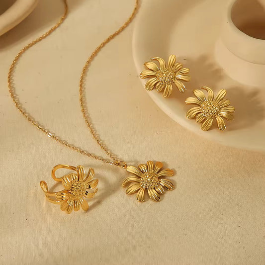 SJ 404 Sunflower Necklace - 18k Gold PVD plated stainless steel - Anti tarnish - Wholesale