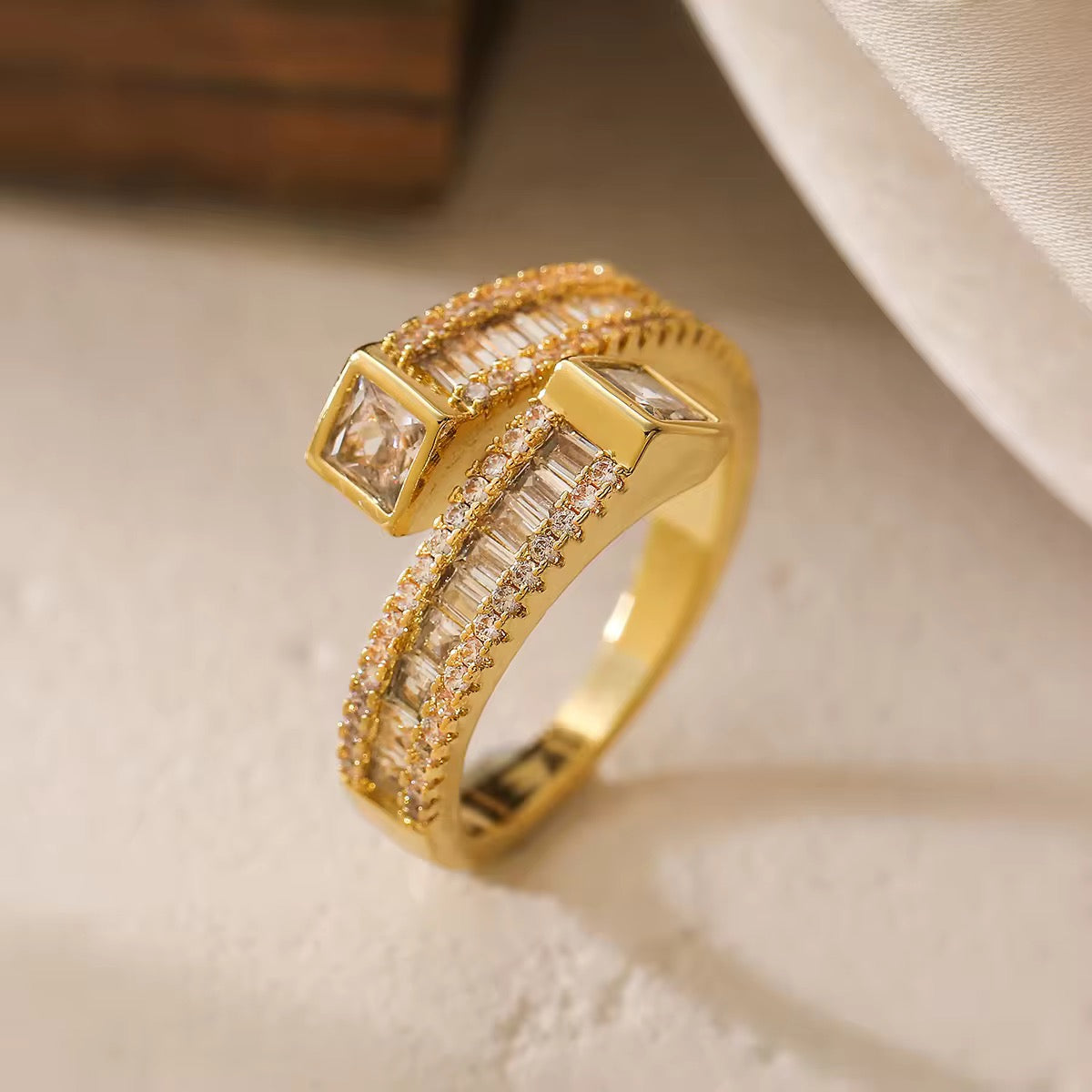 SJ 447 Luxury Zircon Ring Adjustable - 18k Gold PVD plated copper- Anti tarnish - Wholesale