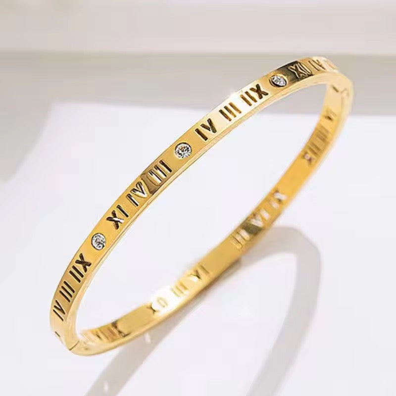 SJ 453 Zircon Roman Numerals Bracelet - 18k Gold PVD plated stainless steel - Anti tarnish - Wholesale