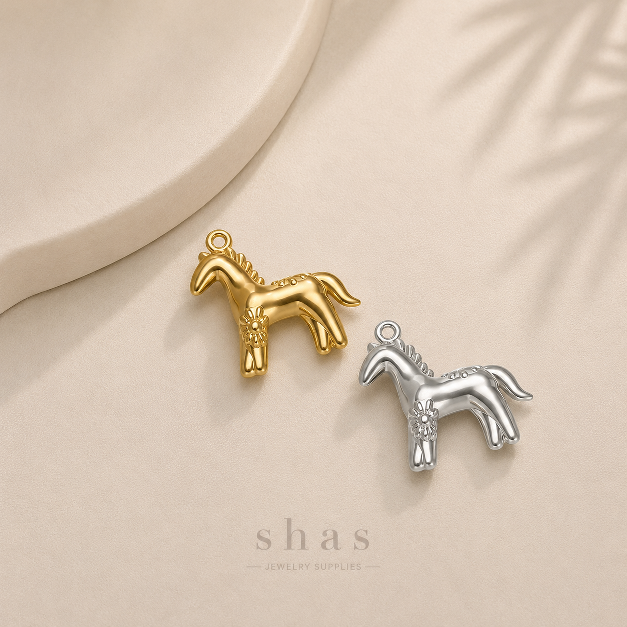 SC17O Horse charm ( 1 pc ) 18k Gold PVD & Silver