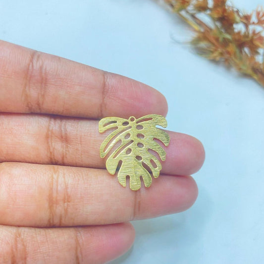 SS 47 Monstera Charm Textured ( 1 pc )