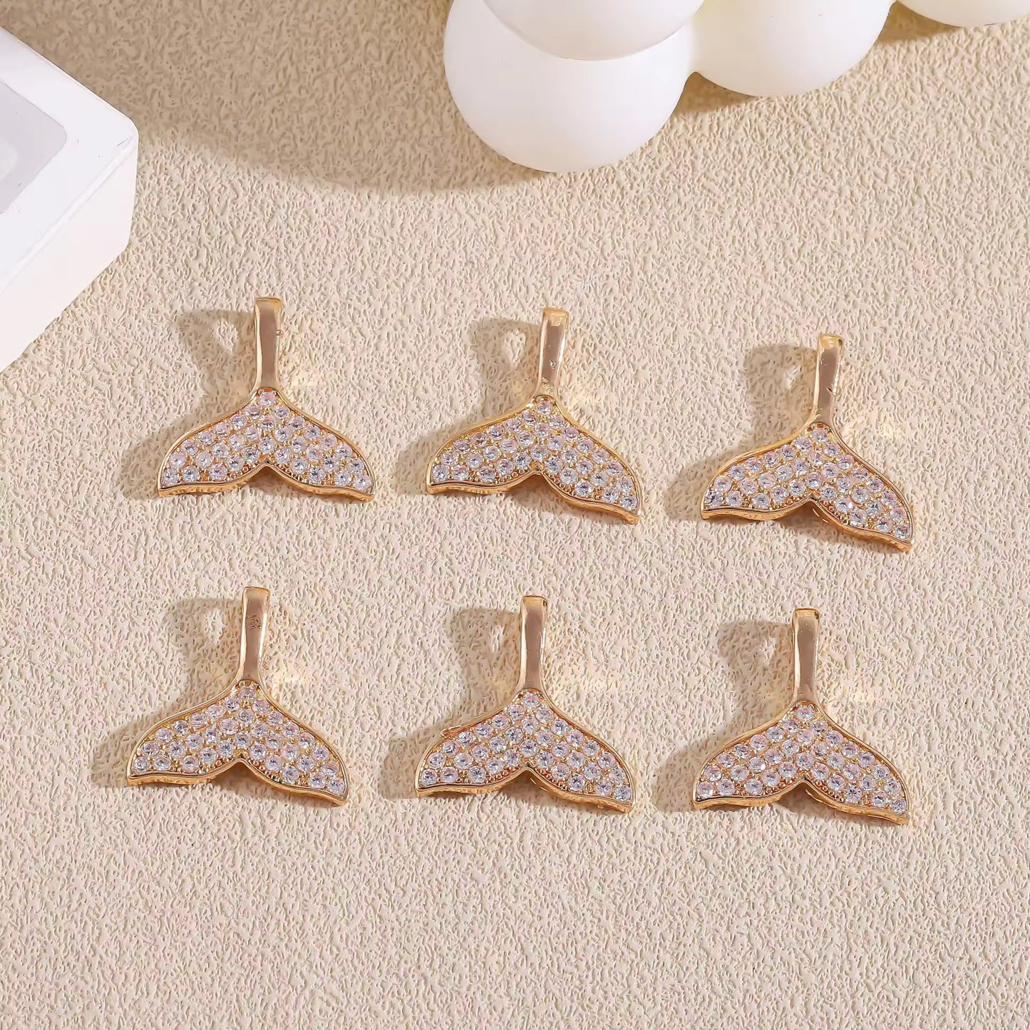 SS 3162 Fishtail Zircon charm ( 1 pc ) Anti tarnish