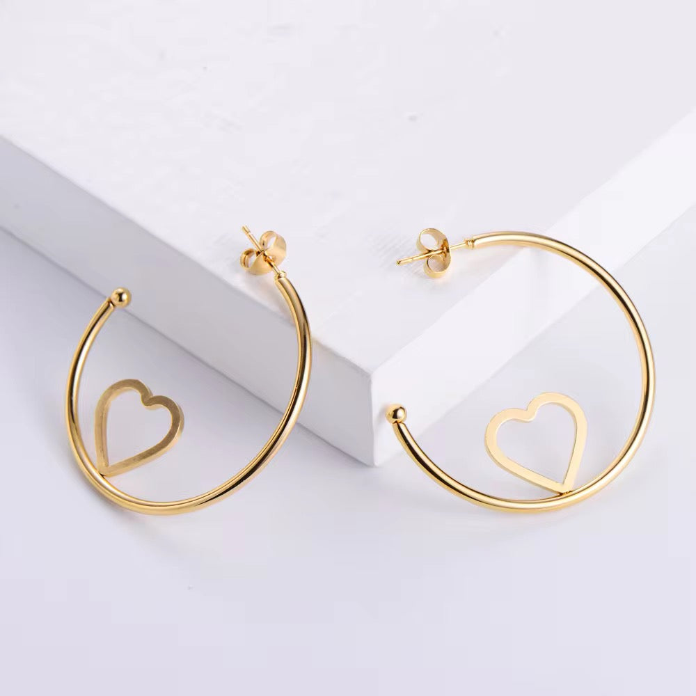 SS 2814 Circle Heart Hoops - 18k gold plated stainless steel ( 2 pc ) anti tarnish