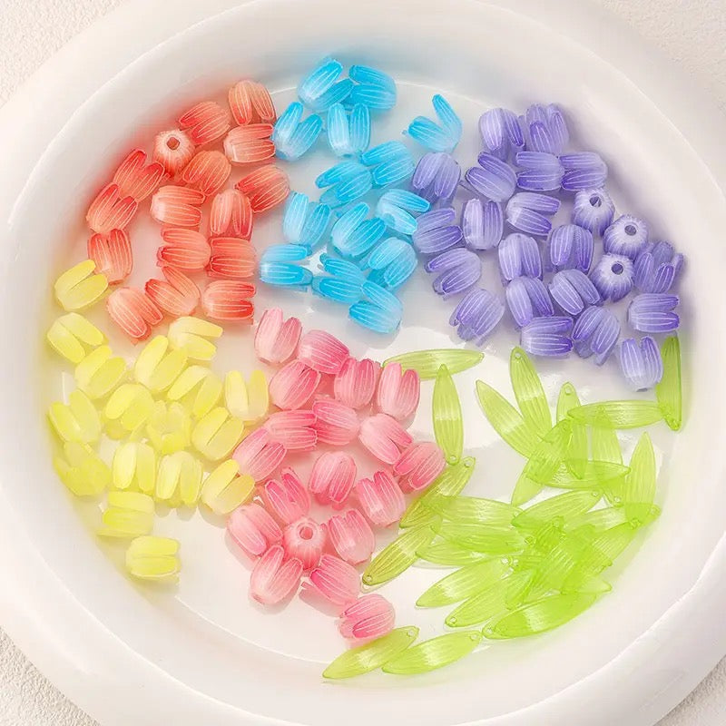 AC 2028 tulip flower bud shiny Acrylic bead ( 1 pc )