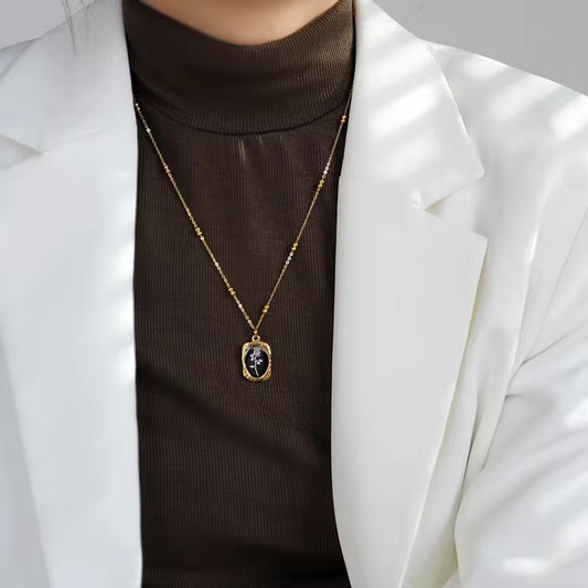 NSJ35F Vintage Rose Necklace - 18k gold pvd plated