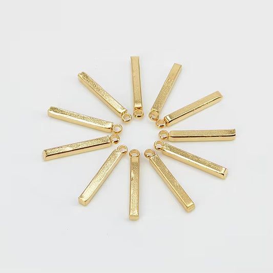 SS 3126 Bar Charm 18k gold PVD plated 316 Stainless steel ( 1 pc ) Anti tarnish