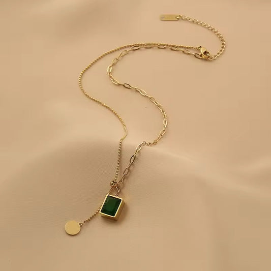 SS 111 Green diamond Rectangle Necklace - 18k stainless steel - Anti tarnish - Wholesale