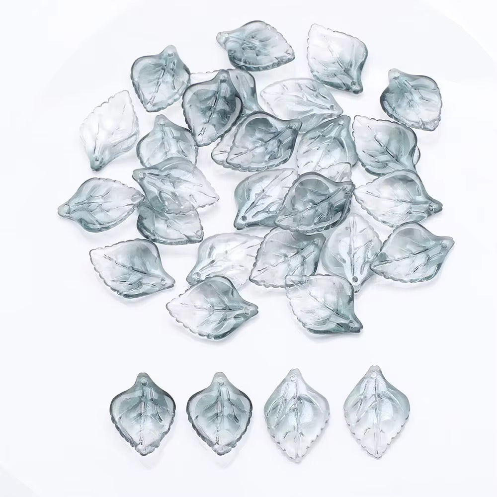 BBB 209 (a) Greyish Black Gradient Ovate Leaf glass bead ( 1 pc ) ( 16:23 mm )