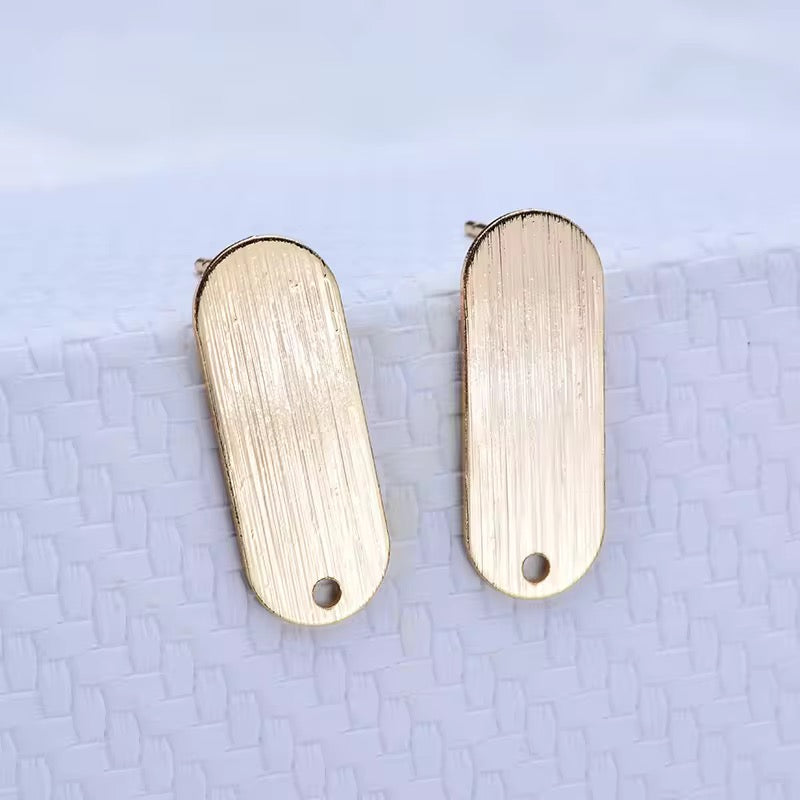 GP 2318 Brushed oval 18k gold plated stud ( 2 pc ) Anti tarnish
