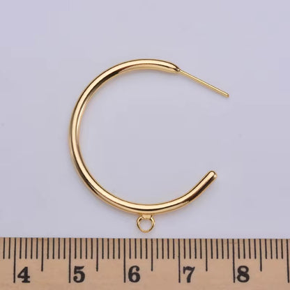 GPS03F C Shaped Stud ( 2 pc ) 18k Gold