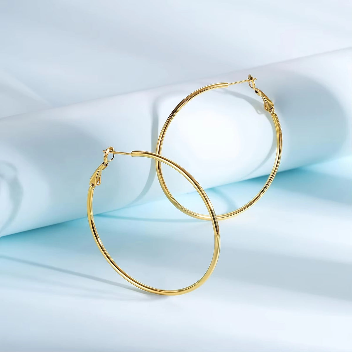 STS81 Hoop ( 1 pair ) 18k Gold PVD
