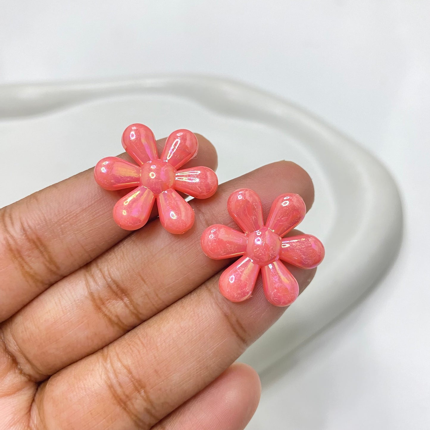 AB33 Uv plated shiny irrediscent Acrylic flower bead (1PC)