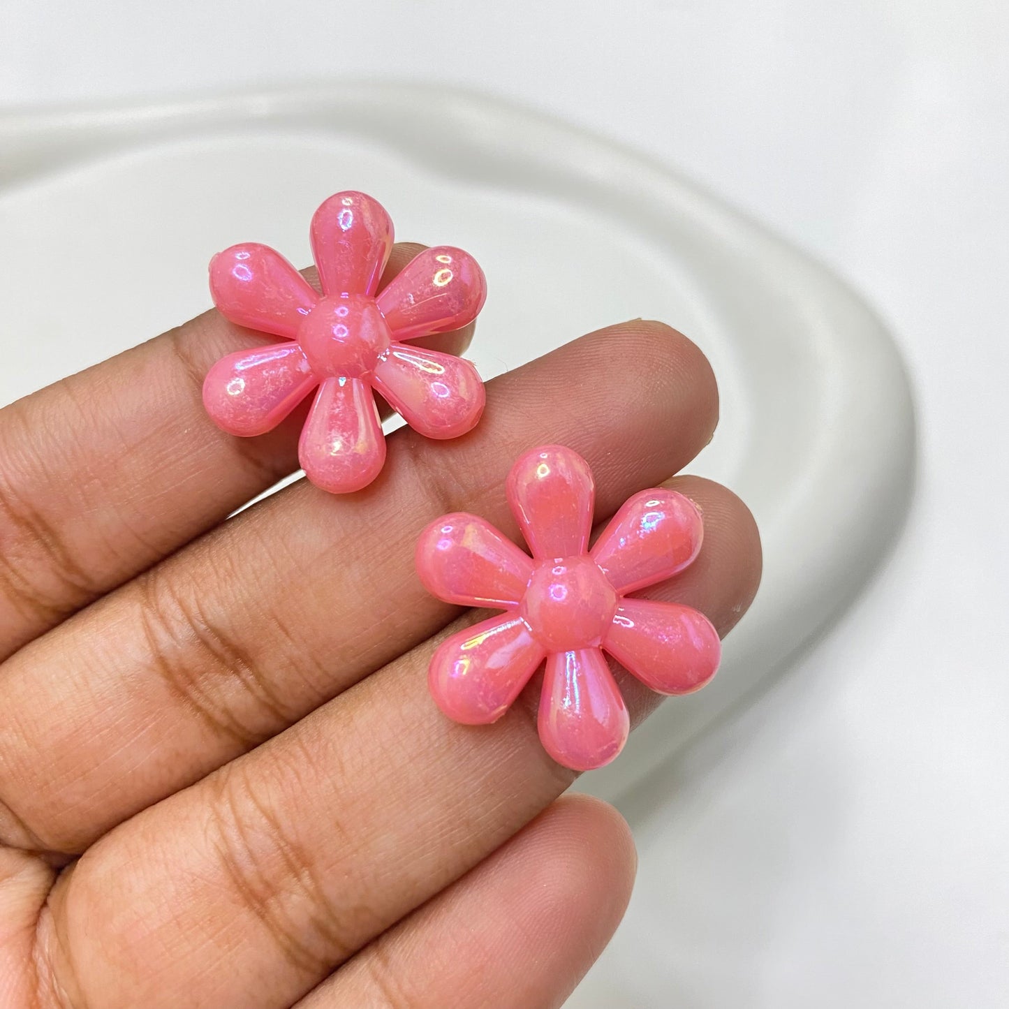 AB33 Uv plated shiny irrediscent Acrylic flower bead (1PC)