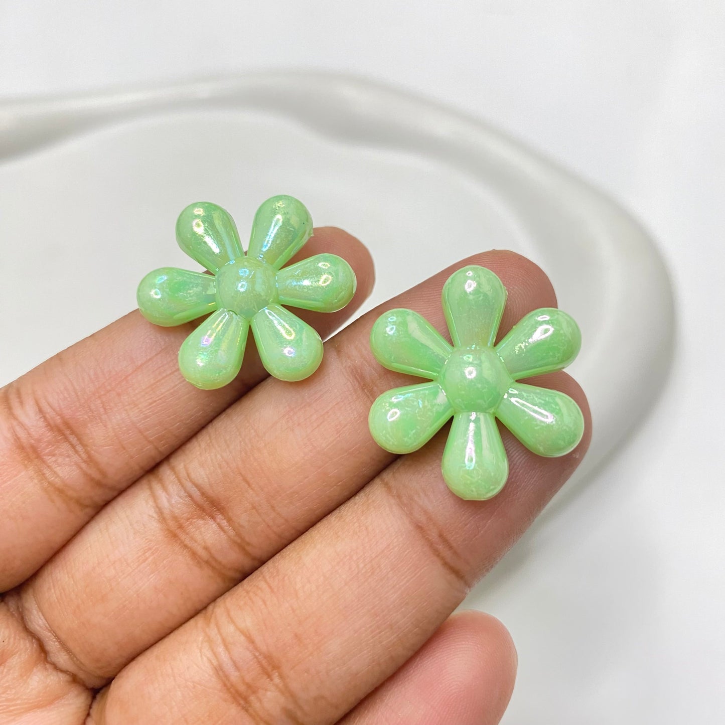 AB33 Uv plated shiny irrediscent Acrylic flower bead (1PC)