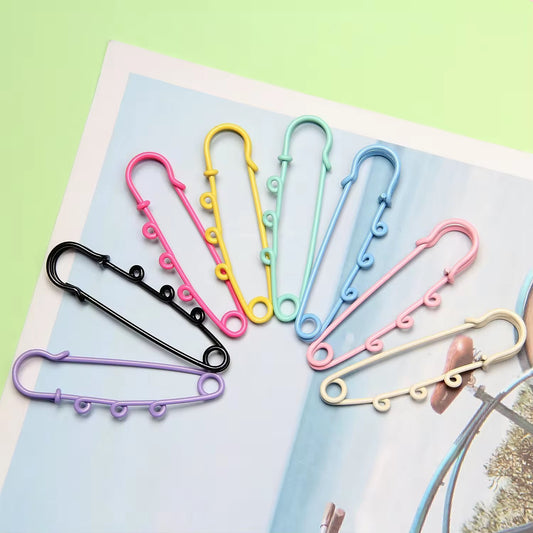 BBB 047 Three hole brooch pin spray painted ( 1 pc )