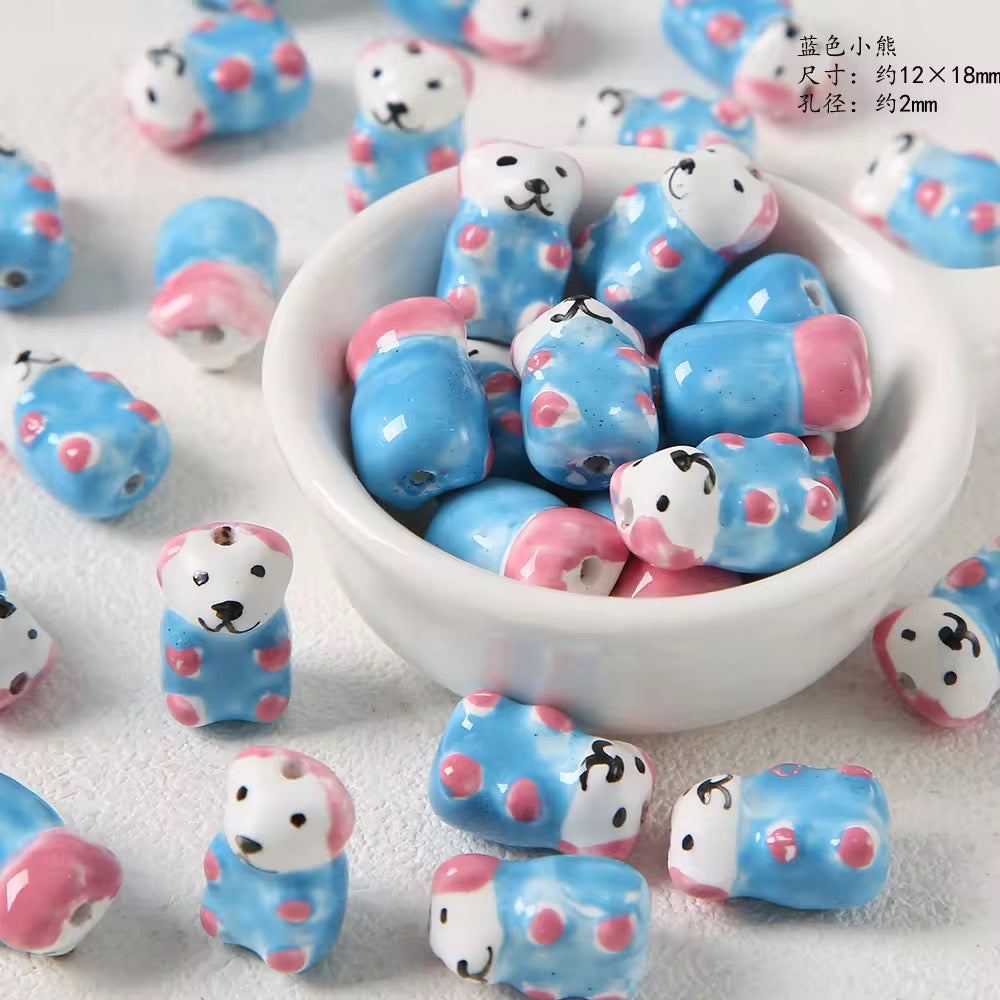 BBB 408 (a) Polar Bear porcelain ceramic bead ( 1 pc )