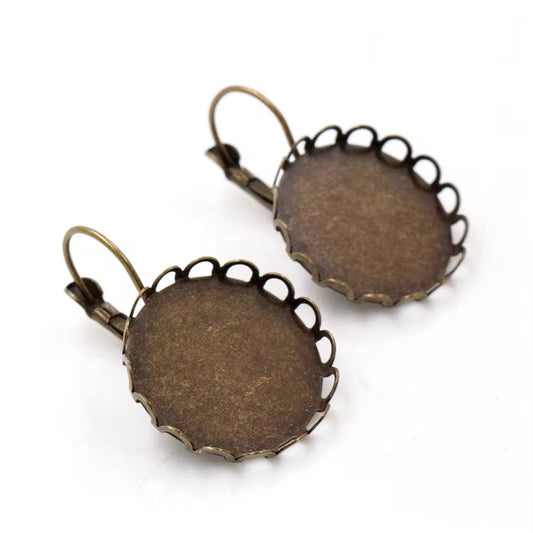 CB 341 Round Antique bronze cabochon earrings - per pair - Tarnish resistant