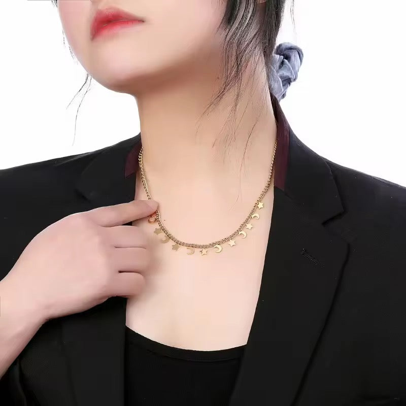SS 259 Star and moon modern Necklace - 18k gold plated stainless steel - Anti tarnish - Wholesale