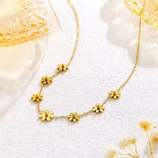 SS 265 Daisy Modern chic Necklace - 18k gold plated stainless steel - Anti tarnish - Wholesale