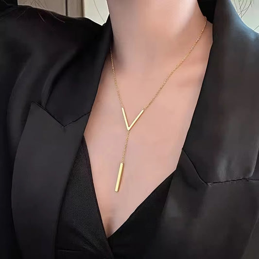 SS 266 V shaped drop Necklace - 18k gold plated stainless steel - Anti tarnish - Wholesale