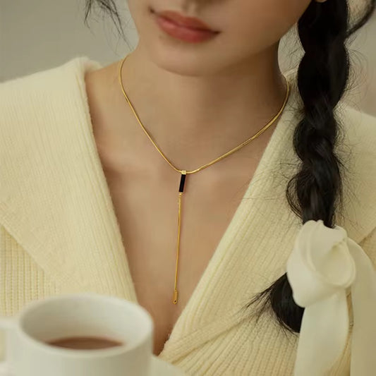 SS 277 Modern Y shaped Necklace - 18k gold PVD plated stainless steel - Anti tarnish - Wholesale