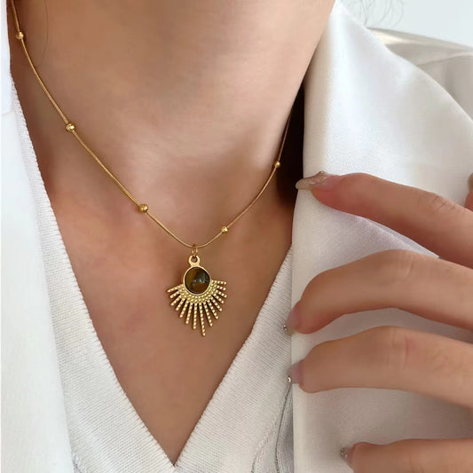 SS 281 Tiger eye stone Fringe vintage style Necklace - 18k gold PVD plated stainless steel - Anti tarnish - Wholesale