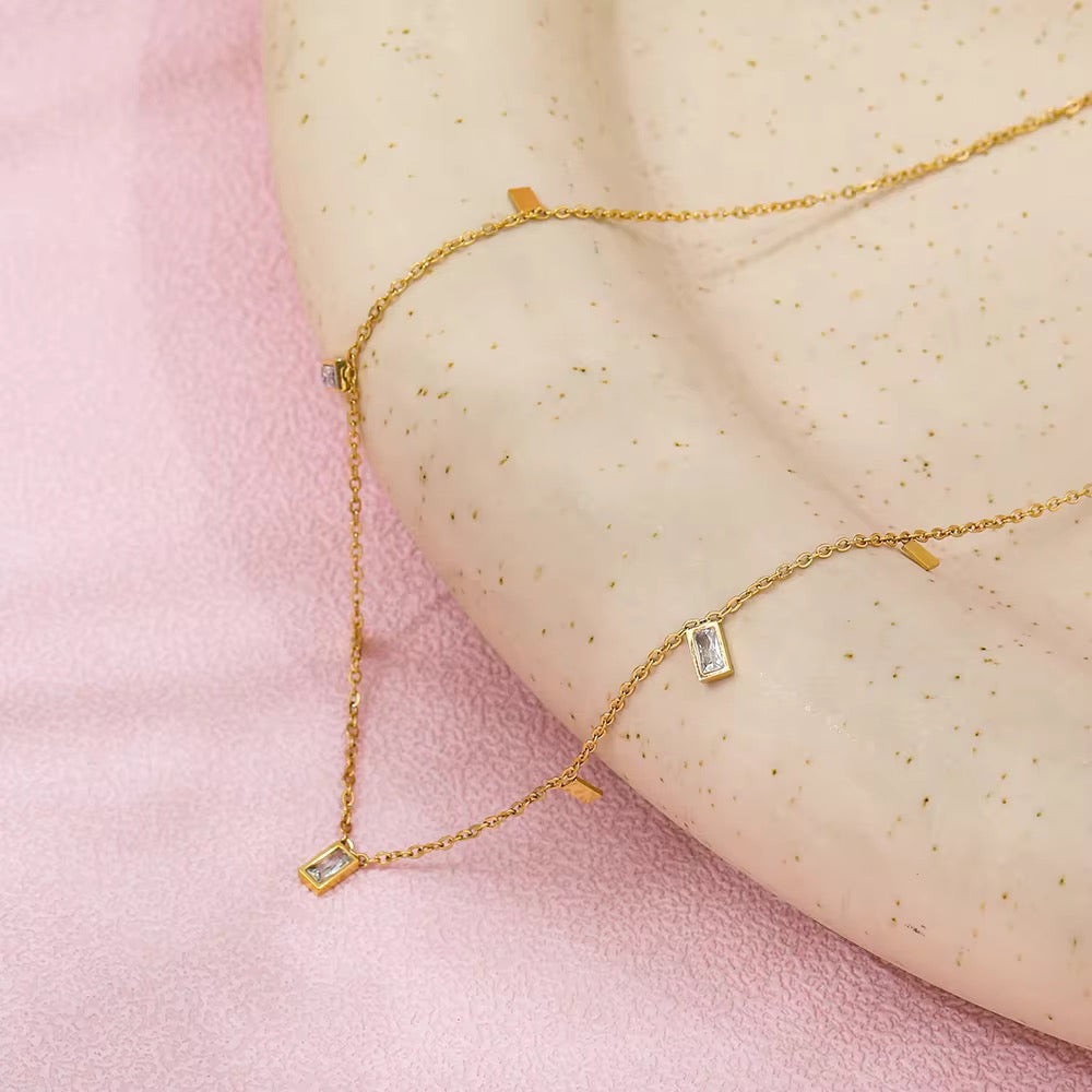 SS 288 Dainty Rectangle Zircon minimalist Necklace - 18k gold PVD plated stainless steel - Anti tarnish - Wholesale
