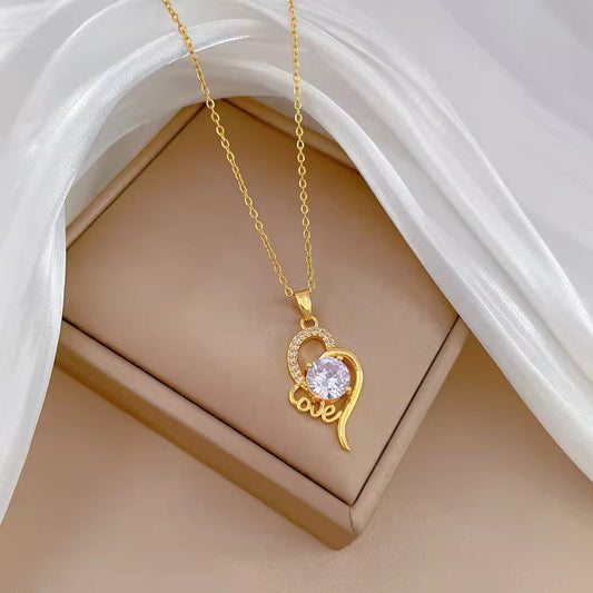SS 290 Love heart Zircon Necklace - 18k gold PVD plated stainless steel - Anti tarnish - Wholesale