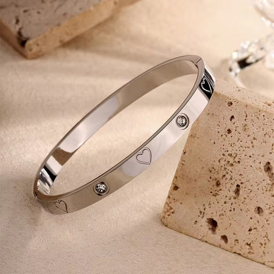 SJ 300 Heart Embedded zircon Bangle Bracelet - Steel PVD plated stainless steel - Anti tarnish - Wholesale