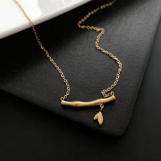SJ 305 Modern Bamboo leaf Necklace - 18k gold PVD plated stainless steel - Anti tarnish - Wholesale