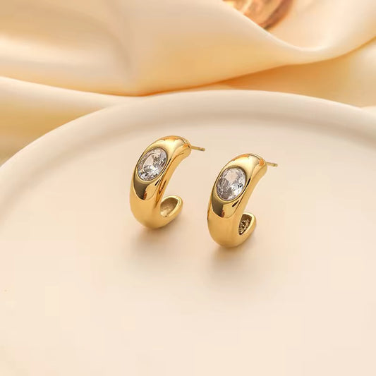 SJ 317 Modern Zircon stud - 18k gold PVD plated stainless steel - Anti tarnish - Wholesale