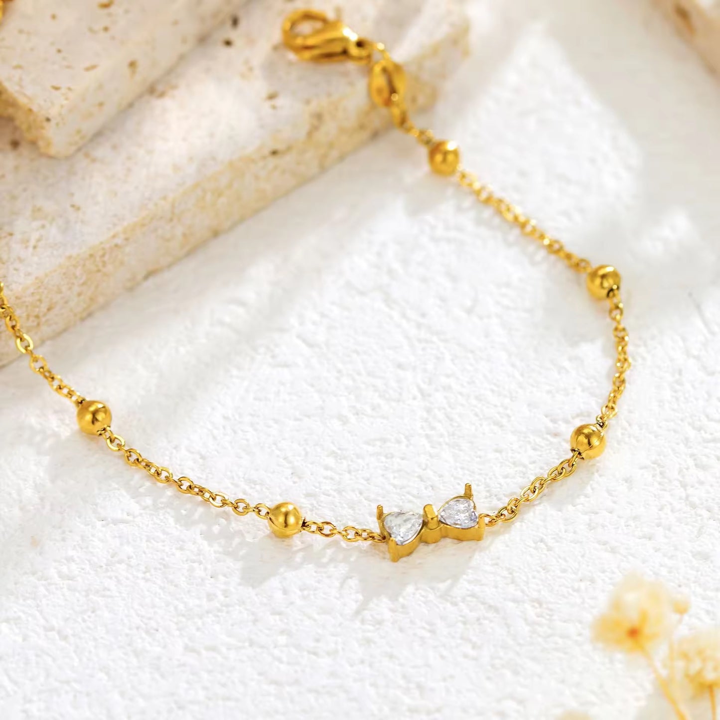 SJ 393 bow heart zircon bead bracelet - 18k Gold PVD plated stainless steel - Anti tarnish