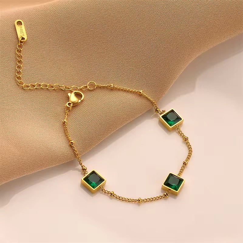 SJ 396 Emerald zircon square bracelet - 18k Gold PVD plated stainless steel - Anti tarnish - Wholesale