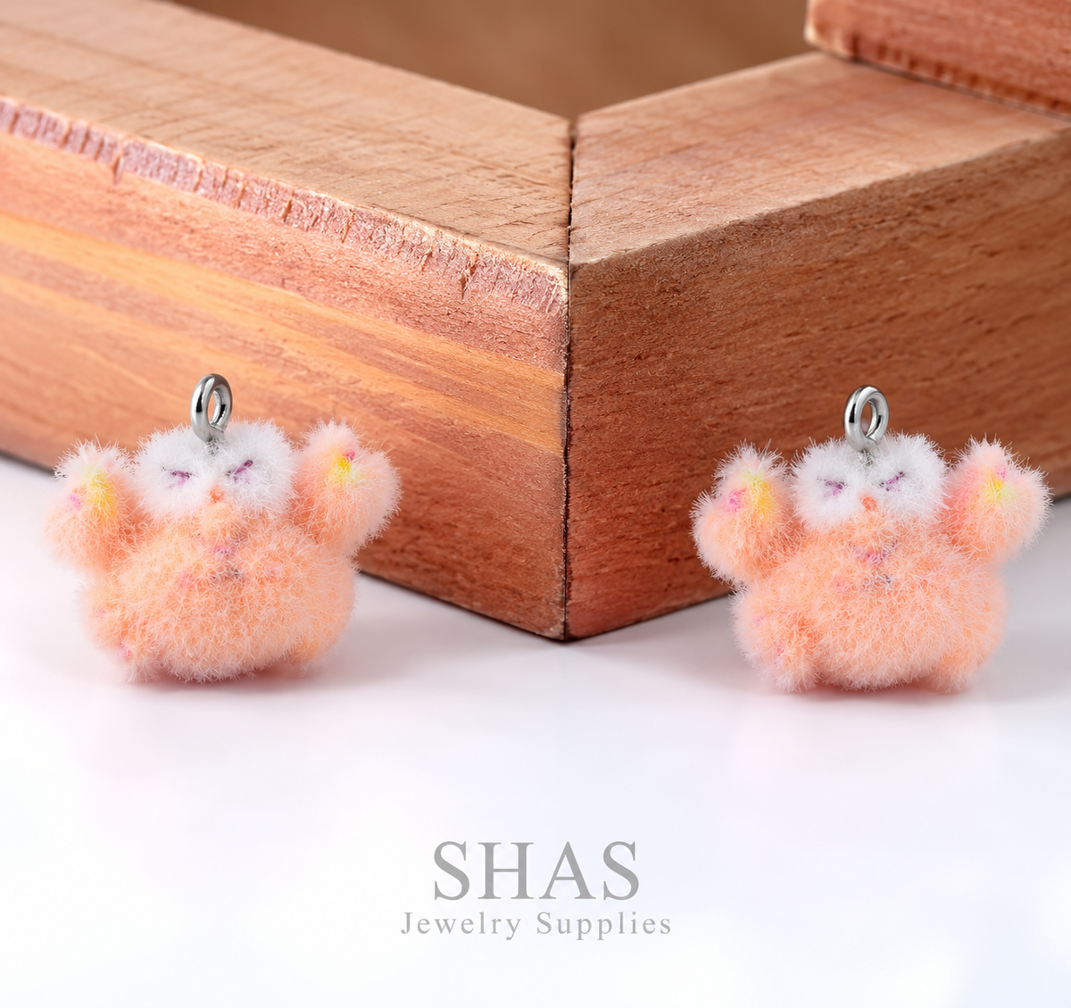 RM14J Orange Crab 3D Fur Flocking Resin Charm ( 1 pc )