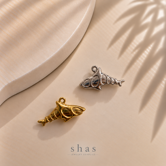 SC23S Shell Fish Charm ( 1 pc ) PVD Plated
