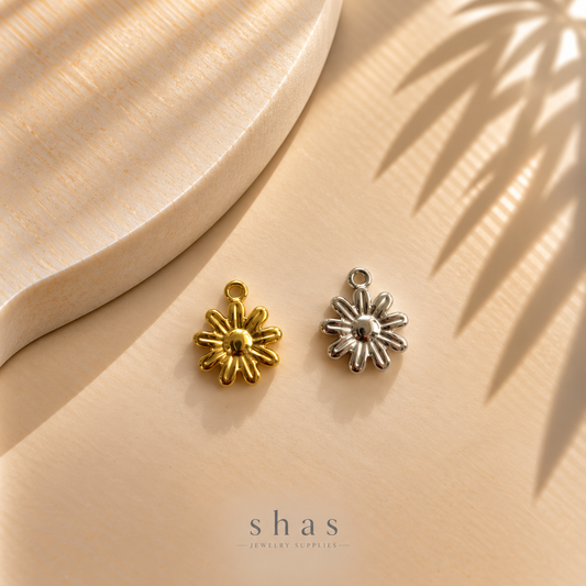 SC24B Daisy Flower Charm ( 1 pc ) PVD Plated